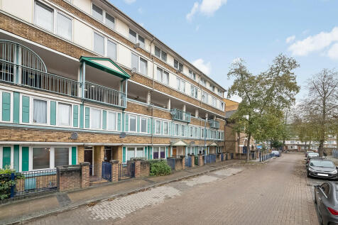 East Surrey Grove, Peckham, SE15 2 bed apartment for sale