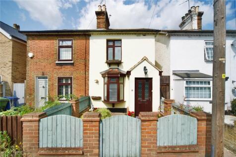 2 bedroom semi-detached house for sale