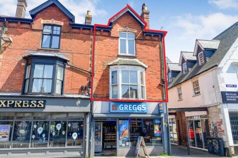 4 bedroom flat for sale