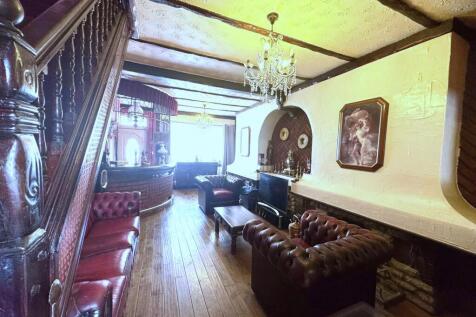2 bedroom house for sale