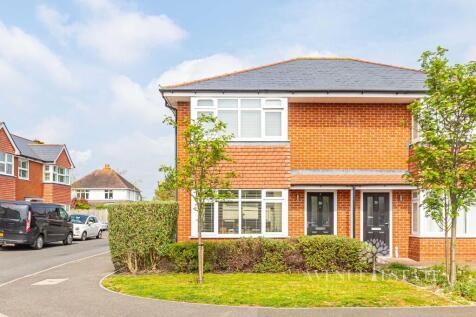 2 bedroom semi-detached house for sale
