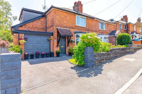 3 bedroom semi-detached house for sale