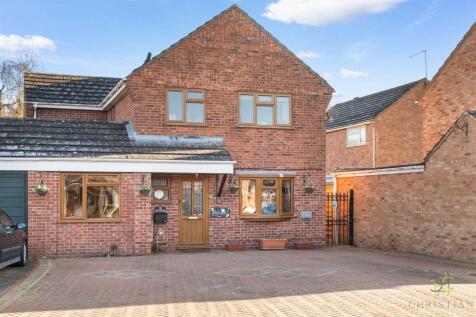 Seward Road, Evesham WR11 4 bed link detached house for sale