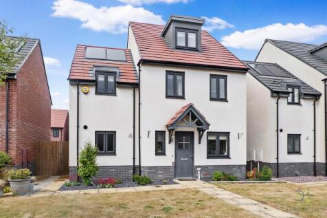 Brooklands Drive, Evesham WR11 4 bed detached house for sale
