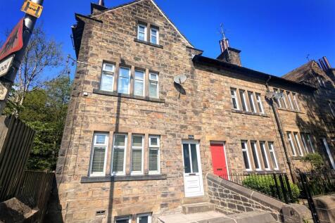 The Pond, Sowerby Bridge HX6 4 bed end of terrace house for sale