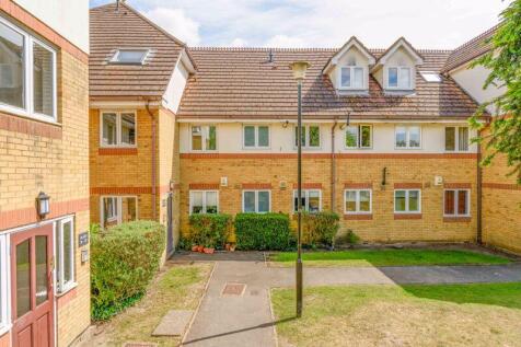 Burn Close, Addlestone KT15 2 bed apartment for sale
