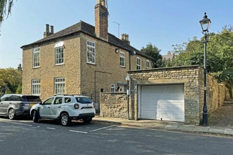 Bath Row, Stamford 2 bed cottage for sale