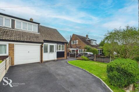 3 bedroom semi-detached house for sale