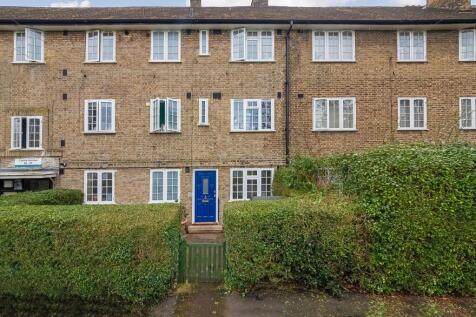 Casino Avenue, Herne Hill, London, SE24 2 bed maisonette for sale