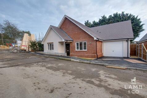 3 bedroom detached bungalow for sale