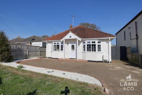 3 bedroom detached bungalow for sale