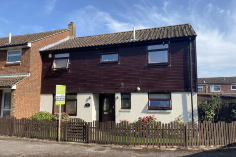 Copperfield Close, Ashford, Kent... 4 bed end of terrace house for sale