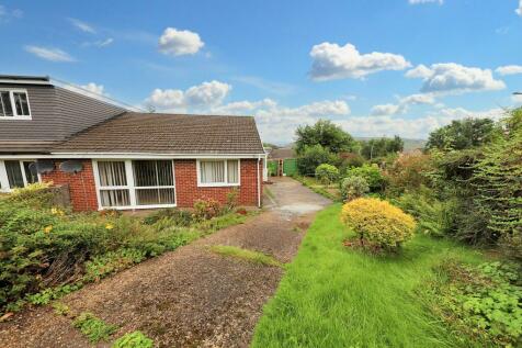 3 bedroom semi-detached bungalow for sale