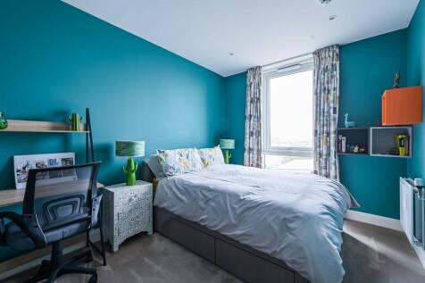 185 Barry Blandford Way, Bow E3 3 bed flat for sale