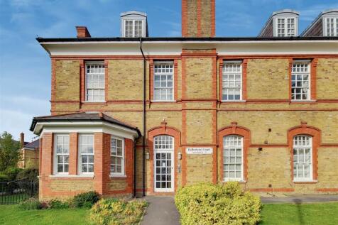 Ballentyne Court, Winchmore Hill, N21 2 bed flat for sale