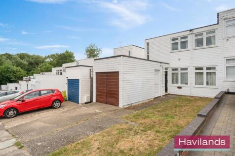 Gatward Close, London 2 bed end of terrace house for sale