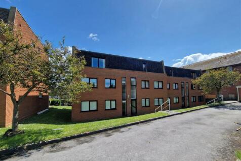 Belle Vue Road, Swanage 2 bed apartment for sale