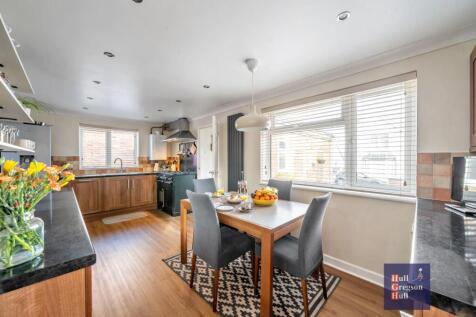 Osborne Road, Swanage 3 bed detached house for sale