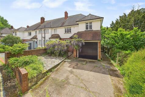 Howell Road, Devon 4 bed end of terrace house for sale