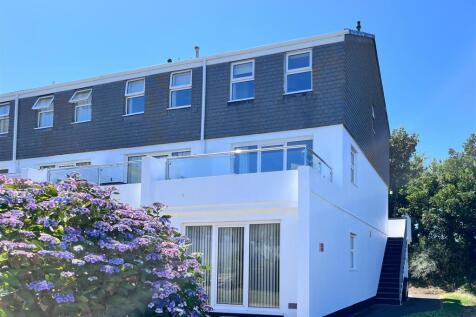 2 bedroom maisonette for sale