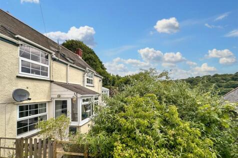 2 bedroom cottage for sale