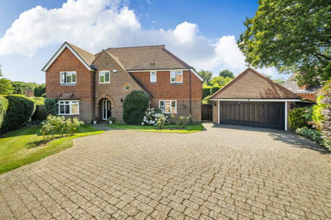 5 bedroom detached house for sale