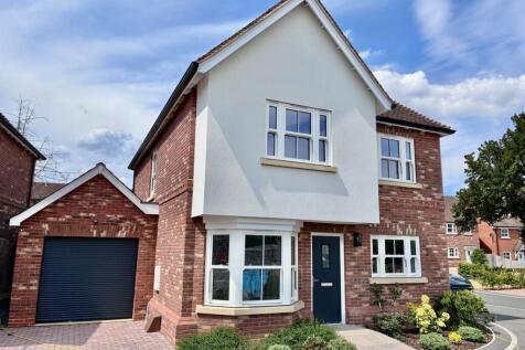 Hatfield Road, Witham, CM8 4 bed detached house for sale