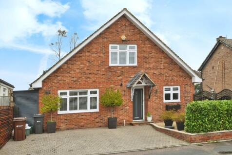 Broomhall Road, Broomfield... 4 bed chalet for sale