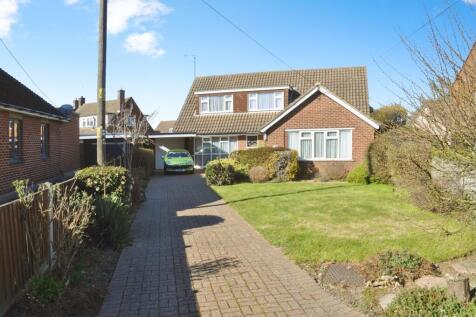 Ongar Road, Writtle, Chelmsford, CM1 4 bed chalet for sale