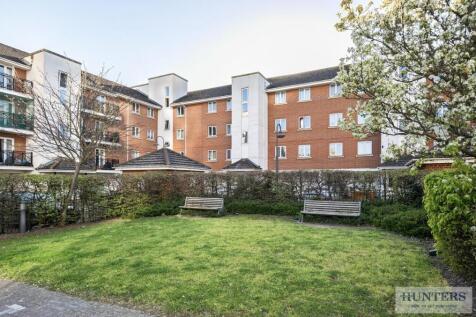 Hermitage Close, London 2 bed flat for sale