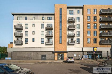 2 bedroom flat for sale