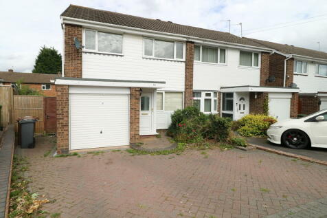 3 bedroom semi-detached house for sale