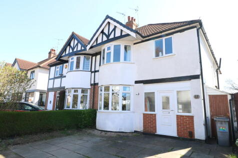 Sandy Hill Road, Solihull B90 3 bed semi