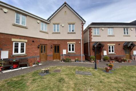 2 bedroom end of terrace house for sale