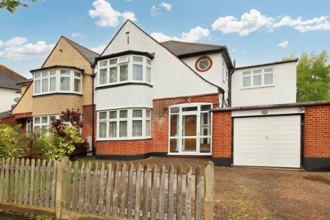 4 bedroom semi-detached house for sale