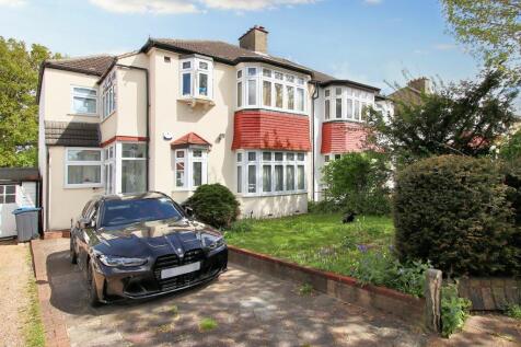 5 bedroom semi-detached house for sale