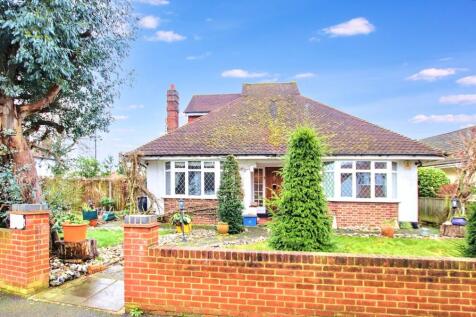 4 bedroom chalet for sale