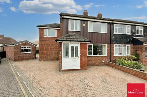 4 bedroom semi-detached house for sale