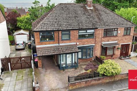 4 bedroom semi-detached house for sale