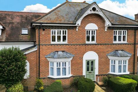 Kings Acre, Coggeshall, Colchester 1 bed maisonette for sale