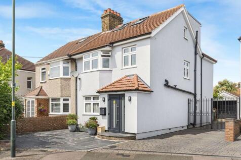 5 bedroom semi-detached house for sale
