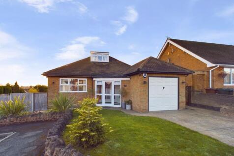 4 bedroom chalet for sale