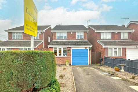 3 bedroom detached house for sale