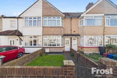 Fernside Avenue, Feltham, Middlesex... 2 bed terraced house for sale