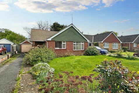 Chandlers Ford 2 bed detached bungalow for sale