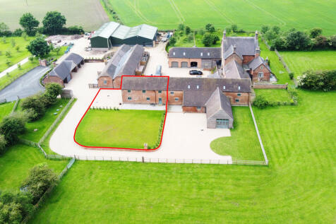 Coleshill Road, Ansley Common 3 bed barn conversion for sale