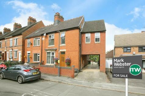 4 bedroom semi-detached house for sale