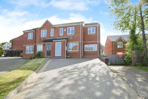 Meadow Gardens, Baddesley Ensor 4 bed semi