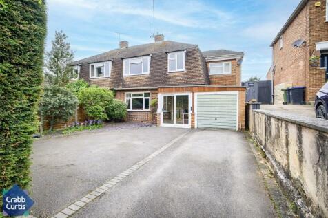 4 bedroom semi-detached house for sale