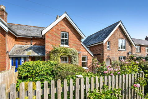 Southampton Road, Lyndhurst, SO43 2 bed semi